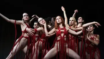 Backdrop to the movie "Suspiria" #671042