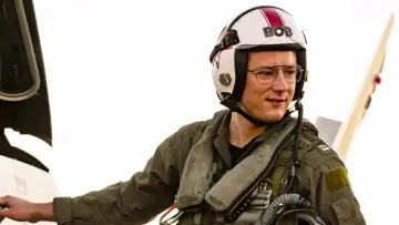 Backdrop to the movie "Top Gun: Maverick" #553358