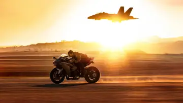 Backdrop to the movie "Top Gun: Maverick" #553418
