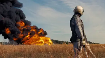 Backdrop to the movie "First Man" #631221