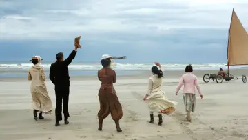 Backdrop to the movie "Slack Bay" #635185