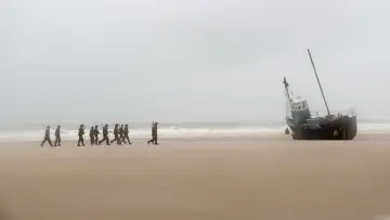 Backdrop to the movie "Dunkirk" #214223