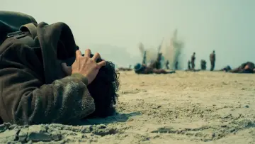 Backdrop to the movie "Dunkirk" #570402