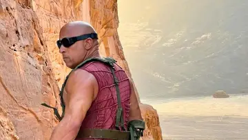Backdrop to the movie "Riddick: Furya" #678741