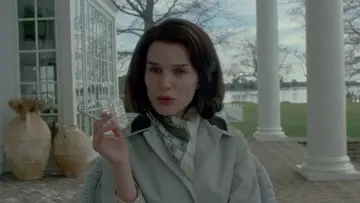 Backdrop to the movie "Jackie" #904861