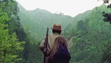 Backdrop to the movie "The Man with a Shotgun" #1620409