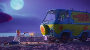 Backdrop to the movie "Scoob!" #849210