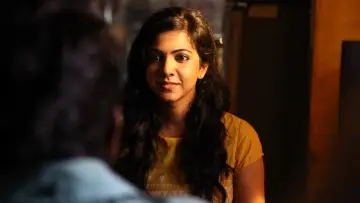 Backdrop to the movie "Kadhalum Kadanthu Pogum" #1651719