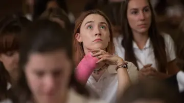 Backdrop to the movie "Lady Bird" #638826