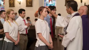 Backdrop to the movie "Lady Bird" #638836