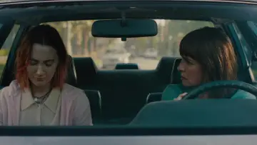 Backdrop to the movie "Lady Bird" #841437