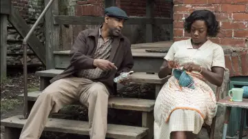 Backdrop to the movie "Fences" #854438