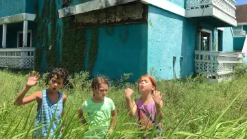 Backdrop to the movie "The Florida Project" #217977