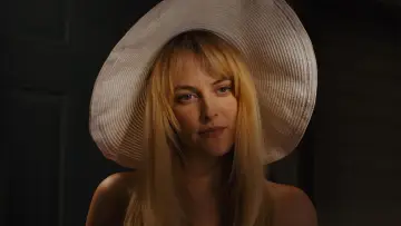 Backdrop to the movie "Under the Silver Lake" #324069