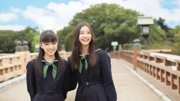 Backdrop to the movie "Fantastic Girls" #1622018