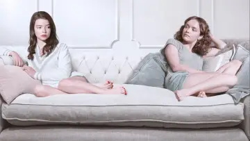 Backdrop to the movie "Thoroughbreds" #285049