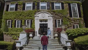 Backdrop to the movie "Thoroughbreds" #891692