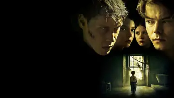 Backdrop to the movie "Marrowbone" #1630036