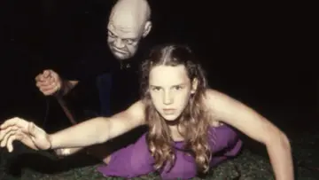 Backdrop to the movie "Dead Kids" #1075759