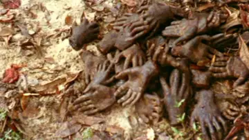 Backdrop to the movie "Africa Blood and Guts" #916779