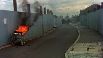 Backdrop to the movie "Jubilee" #1134941