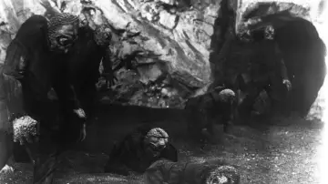 Backdrop to the movie "The Mole People" #931729
