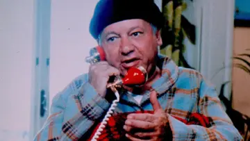 Backdrop to the movie "Fantozzi Retires" #303797