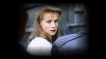 Backdrop to the movie "Story of Women" #1086747
