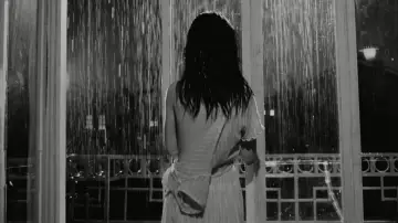 Backdrop to the movie "The Housemaid" #1048370