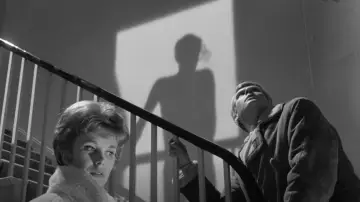 Backdrop to the movie "The Servant" #1041226
