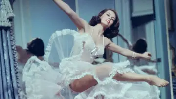 Backdrop to the movie "Silk Stockings" #1137067