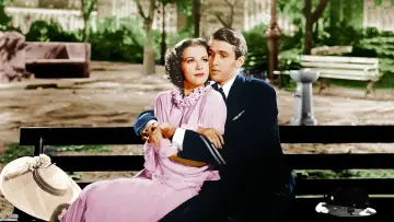 Backdrop to the movie "Born to Dance" #1063894