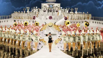 Backdrop to the movie "Born to Dance" #1063895