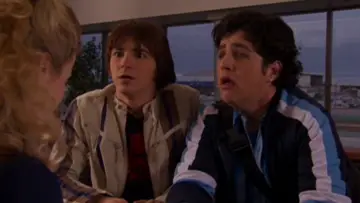 Backdrop to the movie "Drake & Josh Go Hollywood" #1055214