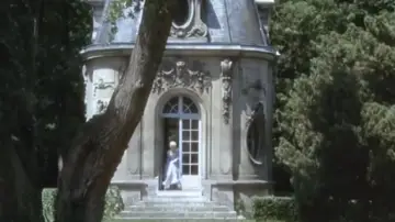Backdrop to the movie "The Beast" #1084854