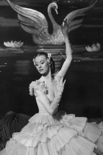 Poster to the movie "The Tales of Hoffmann" #1569279