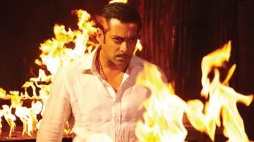 Backdrop to the movie "Dabangg" #1112882
