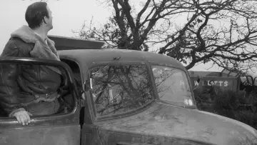 Backdrop to the movie "Hell Drivers" #469367