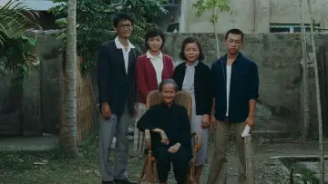 Backdrop to the movie "The Time to Live and the Time to Die" #1050358