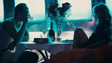 Backdrop to the movie "Blue Valentine" #727013