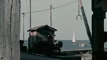 Backdrop to the movie "Floating Weeds" #1085589