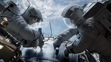 Backdrop to the movie "Gravity" #235428