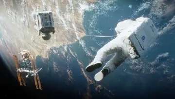 Backdrop to the movie "Gravity" #235445