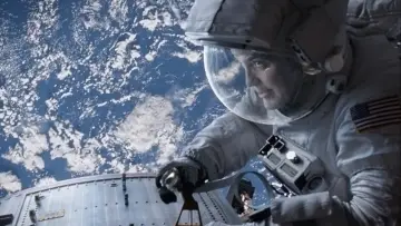 Backdrop to the movie "Gravity" #631314