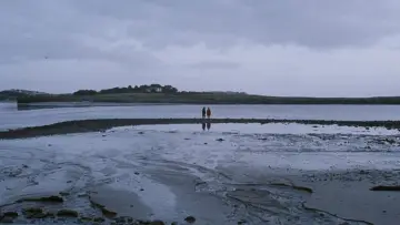 Backdrop to the movie "Submarine" #968071