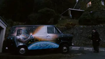Backdrop to the movie "Submarine" #968107