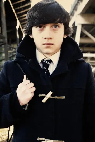 Poster to the movie "Submarine" #968122