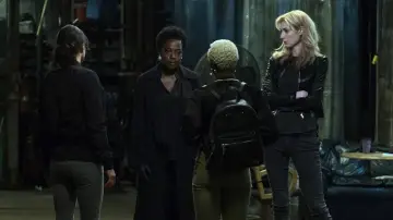 Backdrop to the movie "Widows" #741523