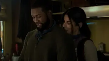 Backdrop to the movie "Bird Box" #801795
