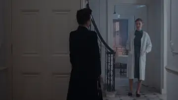 Backdrop to the movie "Phantom Thread" #671806